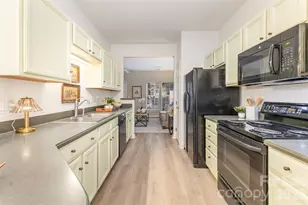 12327 Jessica Pl, Charlotte, NC 28269 - Photo 5