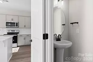 119 Cherry Spgs Ln, Asheville, NC 28804 - Photo 15