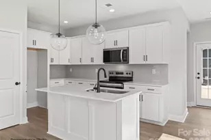 119 Cherry Spgs Ln, Asheville, NC 28804 - Photo 3