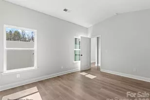 119 Cherry Spgs Ln, Asheville, NC 28804 - Photo 7