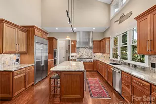 442 Coopers Hawk Dr, Asheville, NC 28803 - Photo 15