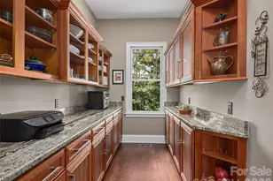 442 Coopers Hawk Dr, Asheville, NC 28803 - Photo 13