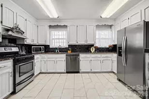 1209 Oakwood Ave, Gastonia, NC 28052 - Photo 9