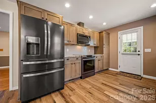 590 Big Oak Rd, Hendersonville, NC 28792 - Photo 13