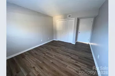 4739 Hedgemore Drive #T, Charlotte, NC 28209 - Photo 11