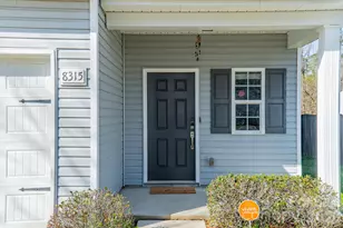 8315 Paw Valley Ln, Charlotte, NC 28214 - Photo 3