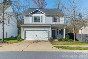 8315 Paw Valley Ln, Charlotte, NC 28214 - Photo 1