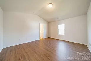 8315 Paw Valley Ln, Charlotte, NC 28214 - Photo 19