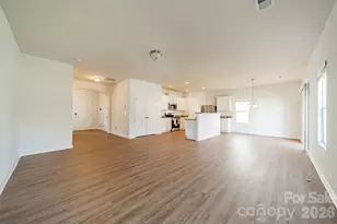 8315 Paw Valley Ln, Charlotte, NC 28214 - Photo 15