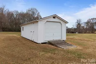 2050 Lake Rd, Salisbury, NC 28146 - Photo 31