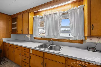 2050 Lake Road, Salisbury, NC 28146 - Photo 15