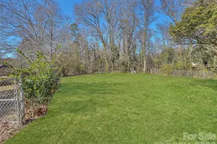 6531 Rosecran Dr, Charlotte, NC 28215 - Photo 11