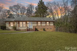 6531 Rosecran Dr, Charlotte, NC 28215 - Photo 1