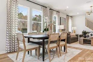 8410 Discovery Ln, Charlotte, NC 28216 - Photo 13