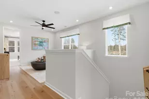 8410 Discovery Ln, Charlotte, NC 28216 - Photo 3