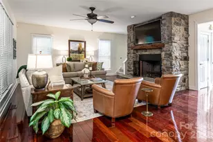 22 Rosebay Ln, Asheville, NC 28803 - Photo 9