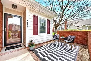9227 N Vicksburg Park Ct, Charlotte, NC 28210 - Photo 3