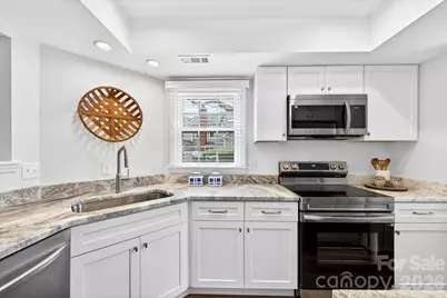 9227 N Vicksburg Park Court, Charlotte, NC 28210 - Photo 13