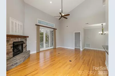 132 Towne Place Drive, Hendersonville, NC 28792 - Photo 7