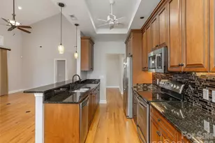 132 Towne Pl Dr, Hendersonville, NC 28792 - Photo 13