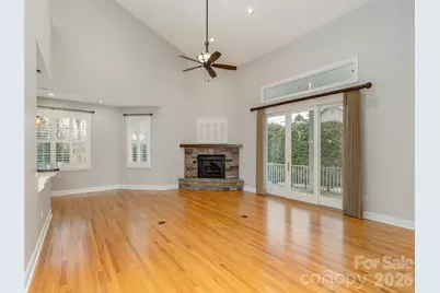 132 Towne Place Drive, Hendersonville, NC 28792 - Photo 5
