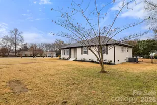 1527 Fieldcrest Cir, Rock Hill, SC 29732 - Photo 33