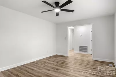 1527 Fieldcrest Circle, Rock Hill, SC 29732 - Photo 5