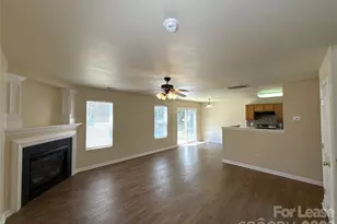 6831 Sunman Rd, Charlotte, NC 28216 - Photo 3
