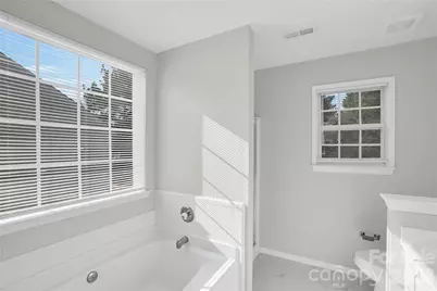 5815 Waverly Lynn Lane, Charlotte, NC 28269 - Photo 23