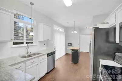 5815 Waverly Lynn Lane, Charlotte, NC 28269 - Photo 15