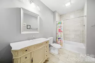 136 E Lacy St, Chester, SC 29706 - Photo 13