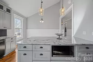 413 S Laurel St, Lincolnton, NC 28092 - Photo 9