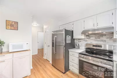 239 Stonebrook Drive, Hendersonville, NC 28791 - Photo 15