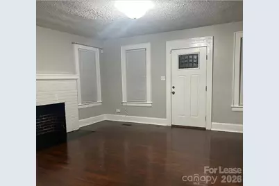 328 3rd Avenue SE, Hickory, NC 28602 - Photo 3