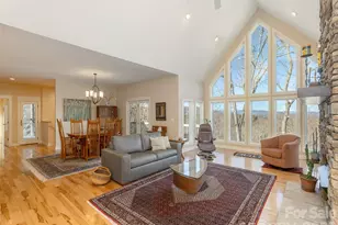 402 Claremont Dr, Flat Rock, NC 28731 - Photo 7