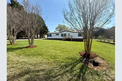 5670 Quailwood Drive, Hickory, NC 28601 - Photo 35