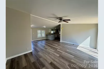 5670 Quailwood Drive, Hickory, NC 28601 - Photo 9