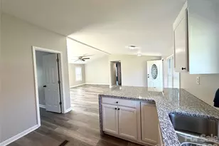 5670 Quailwood Dr, Hickory, NC 28601 - Photo 15