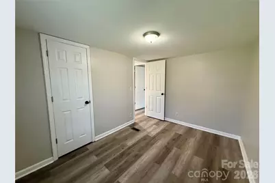 5670 Quailwood Drive, Hickory, NC 28601 - Photo 27