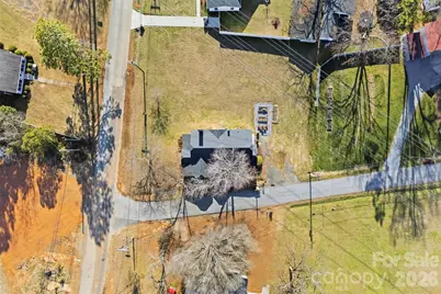 304 Lowrance Avenue, Kannapolis, NC 28081 - Photo 3