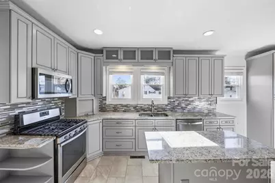 304 Lowrance Avenue, Kannapolis, NC 28081 - Photo 23