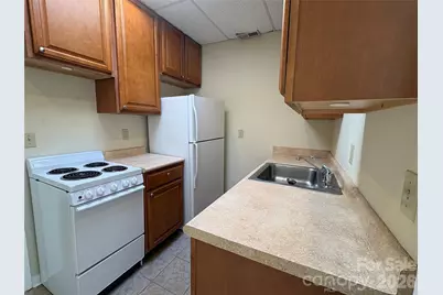 501 N Main Street, Hendersonville, NC 28792 - Photo 21