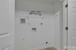 418 Doughton Ln, Charlotte, NC 28217 - Photo 25