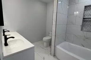 227 32nd St Pl SW, Hickory, NC 28602 - Photo 5