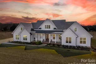 441 Edmunds Ln, Clover, SC 29710 - Photo 1