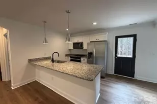 5109 Hanging Rock Ct, Hickory, NC 28601 - Photo 5