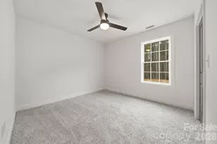 5109 Hanging Rock Ct, Hickory, NC 28601 - Photo 19