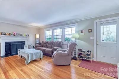 915 Onslow Drive, Greensboro, NC 27408 - Photo 5