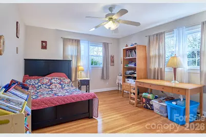 915 Onslow Drive, Greensboro, NC 27408 - Photo 19