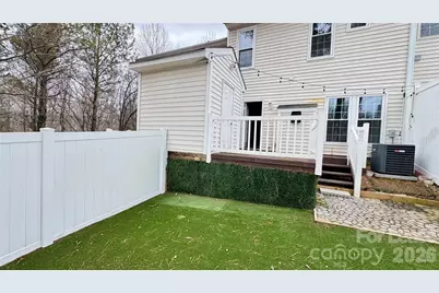 4001 Waterside Lane, Cramerton, NC 28032 - Photo 7